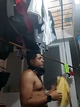 Snapshot of ElferXXX chatting on January 15, 2026, 8:12 pm ElferXXX online show from January 15, 2026, 8:12 pm