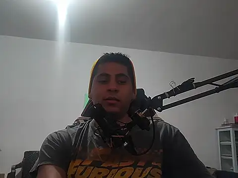 Snapshot of ElferXXX chatting on October 28, 2025, 3:51 am ElferXXX online show from October 28, 2025, 3:51 am