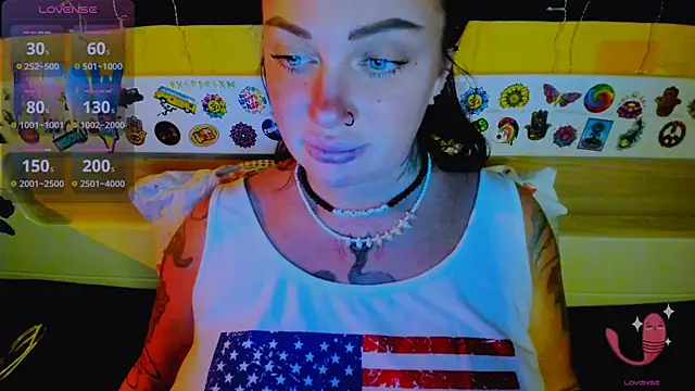 EllieOz online show from November 30, 2025, 3:46 pm