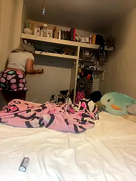 Galaxybabe23 online show from September 24, 2025, 5:03 am