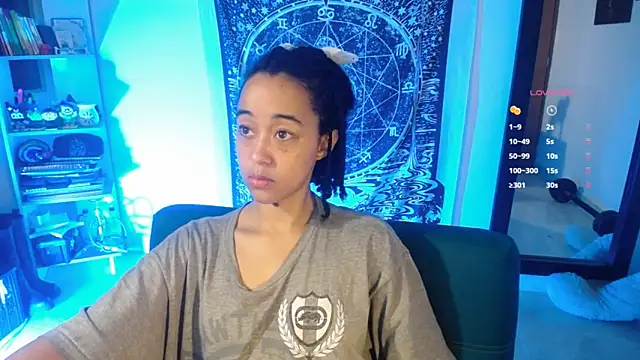 Snapshot of ela_0 chatting on April 28, 2026, 7:35 am ela 0 online show from April 28, 2026, 7:35 am