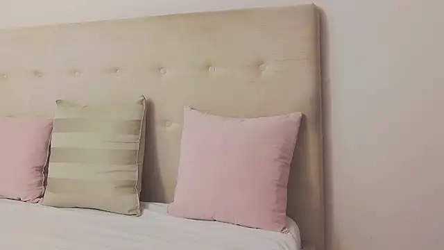 Snapshot of CassieHilton chatting on October 31, 2025, 7:43 pm CassieHilton online show from October 31, 2025, 7:43 pm