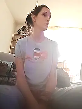 Snapshot of LauraBaby chatting on February 15, 2026, 10:14 am LauraBaby online show from February 15, 2026, 10:14 am