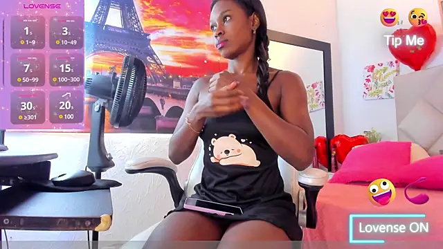 yuliana millerr online show from March 17, 2025, 7:26 pm