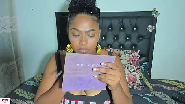 miss-jackson1 online show from January 12, 2025, 10:23 am