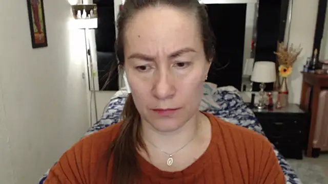 CATRINA-83 online show from November 14, 2025, 7:50 pm