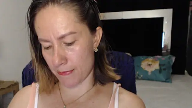 Snapshot of CATRINA-83 chatting on May 20, 2026, 9:01 pm CATRINA-83 online show from May 20, 2026, 9:01 pm