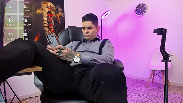 Nicolas Fellener online show from October 6, 2025, 4:57 am