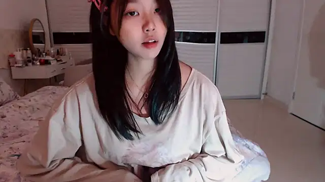 Snapshot of -Lucky_Girl chatting on November 21, 2025, 3:16 am -Lucky Girl online show from November 21, 2025, 3:16 am