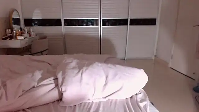 Snapshot of -Lucky_Girl chatting on January 16, 2026, 1:15 pm -Lucky Girl online show from January 16, 2026, 1:15 pm