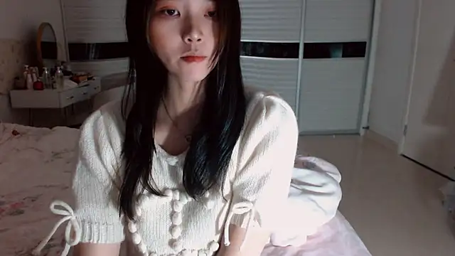 Snapshot of -Lucky_Girl chatting on February 3, 2026, 12:43 pm -Lucky Girl online show from February 3, 2026, 12:43 pm