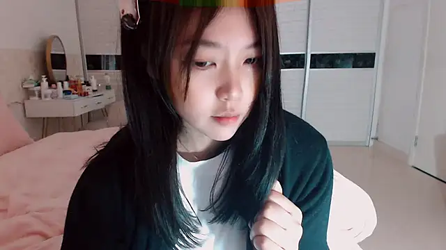 Snapshot of -Lucky_Girl chatting on October 26, 2025, 2:23 am -Lucky Girl online show from October 26, 2025, 2:23 am