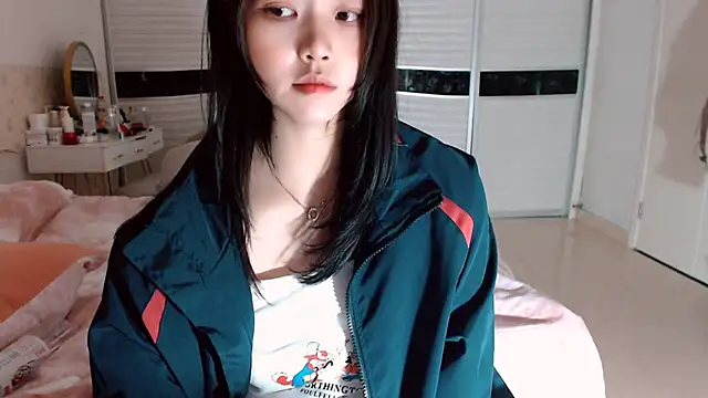 Snapshot of -Lucky_Girl chatting on November 30, 2025, 11:00 am -Lucky Girl online show from November 30, 2025, 11:00 am