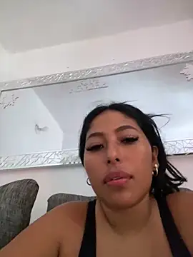 Snapshot of emmyjhonson07 chatting on December 2, 2024, 2:25 pm emmyjhonson07 online show from December 2, 2024, 2:25 pm