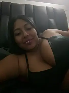 Snapshot of emmyjhonson07 chatting on January 16, 2025, 12:45 am emmyjhonson07 online show from January 16, 2025, 12:45 am