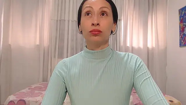 Snapshot of AliceRossi chatting on March 13, 2025, 2:33 pm AliceRossi online show from March 13, 2025, 2:33 pm