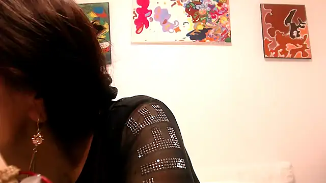 Snapshot of AliceRossi chatting on November 24, 2025, 2:17 pm AliceRossi online show from November 24, 2025, 2:17 pm