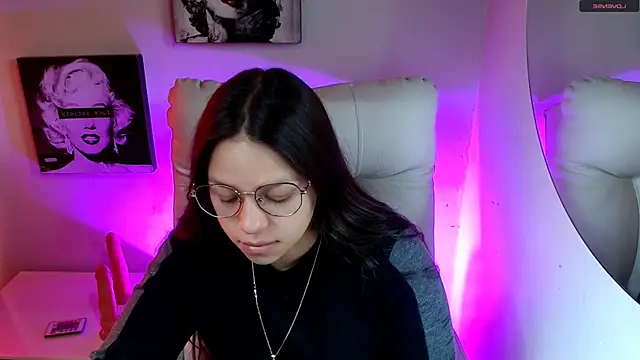 SamanthaRoldaan online show from February 7, 2026, 1:52 pm