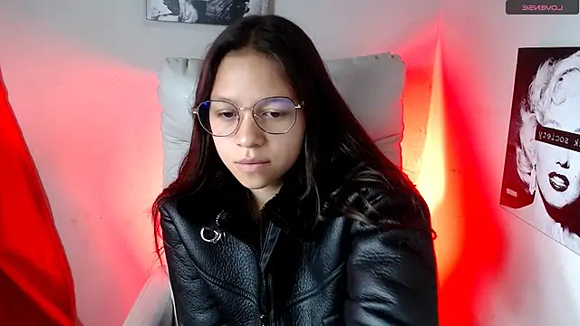 Snapshot of SamanthaRoldaan chatting on March 7, 2025, 4:00 pm SamanthaRoldaan online show from March 7, 2025, 4:00 pm