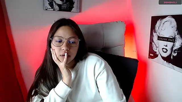 Snapshot of SamanthaRoldaan chatting on March 5, 2025, 4:46 pm SamanthaRoldaan online show from March 5, 2025, 4:46 pm