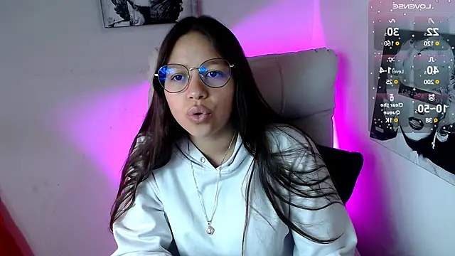 Snapshot of SamanthaRoldaan chatting on March 1, 2025, 2:55 pm SamanthaRoldaan online show from March 1, 2025, 2:55 pm