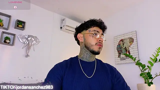 JordanSmiith  online show from February 7, 2026, 9:12 pm