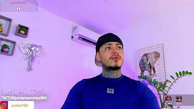 JordanSmiith  online show from May 23, 2026, 10:31 pm