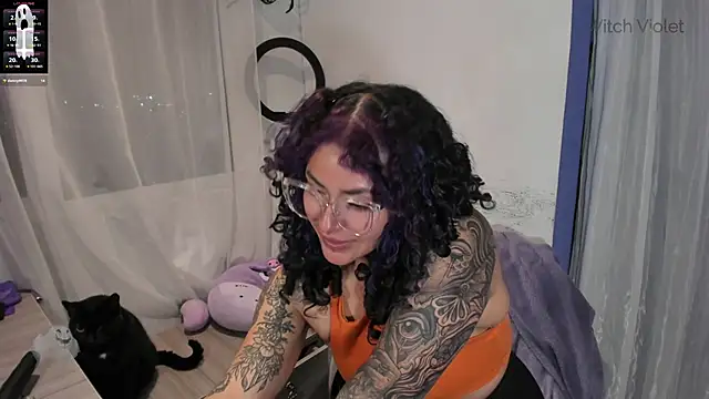 Snapshot of witchviolet chatting on January 31, 2025, 2:26 am witchviolet online show from January 31, 2025, 2:26 am