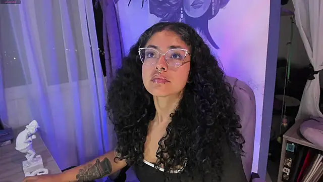 witchviolet online show from December 5, 2025, 2:54 am