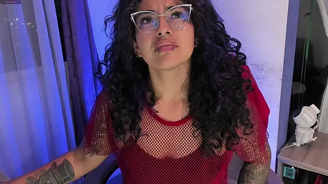 witchviolet online show from November 30, 2025, 1:06 am