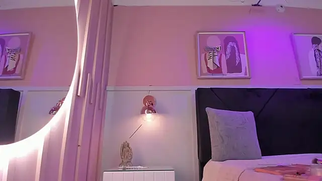 Snapshot of chloe_watson_ chatting on January 15, 2026, 7:50 pm chloe watson online show from January 15, 2026, 7:50 pm