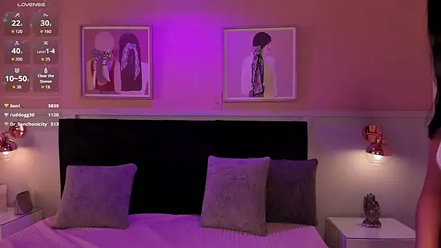 chloe watson  online show from March 11, 2026, 8:03 pm