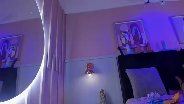 Snapshot of chloe_watson_ chatting on December 20, 2025, 7:39 pm chloe watson online show from December 20, 2025, 7:39 pm