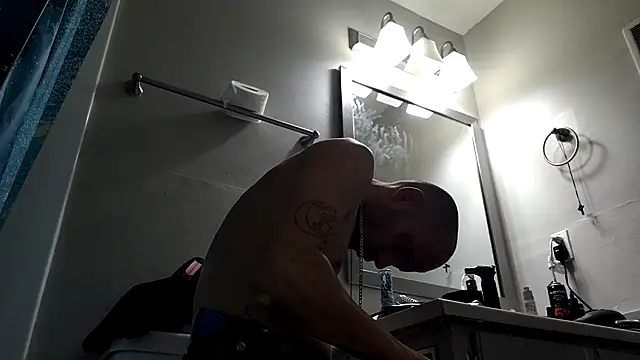 Snapshot of Dakota665 chatting on October 1, 2025, 5:34 am Dakota665 online show from October 1, 2025, 5:34 am