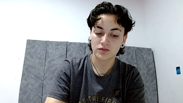 linda 33 online show from November 23, 2025, 1:15 am