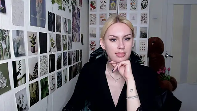 Snapshot of CapriScorpion chatting on May 15, 2026, 12:14 pm CapriScorpion online show from May 15, 2026, 12:14 pm