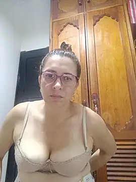 Snapshot of mademonsexy chatting on July 9, 2026, 3:40 am mademonsexy online show from July 9, 2026, 3:40 am