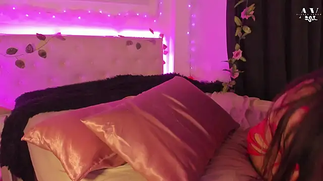 alaskavenom  online show from February 21, 2025, 10:37 pm