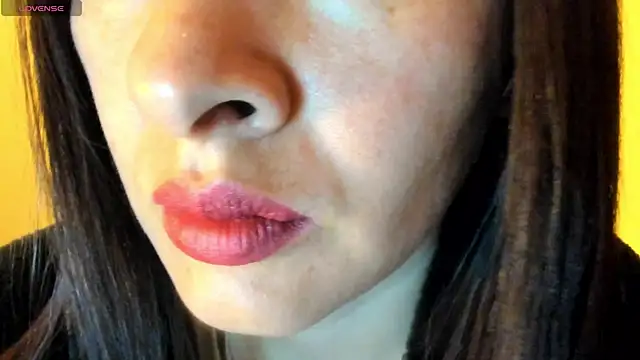 queen fetish online show from October 25, 2025, 10:25 am