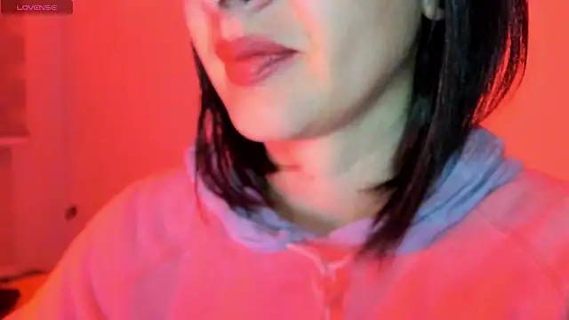 queen fetish online show from October 16, 2025, 10:23 am