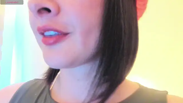 queen fetish online show from September 25, 2025, 6:47 pm