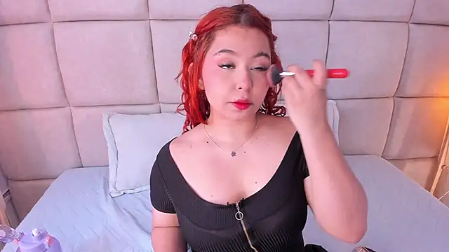 Atenea cuteee online show from February 27, 2026, 7:24 pm