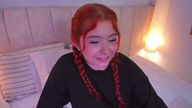 Atenea cuteee online show from February 3, 2026, 6:22 am