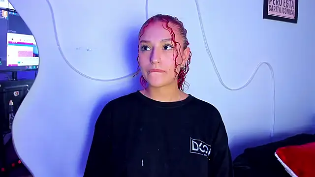 Snapshot of Miia002 chatting on July 15, 2026, 11:56 pm Miia002 online show from July 15, 2026, 11:56 pm