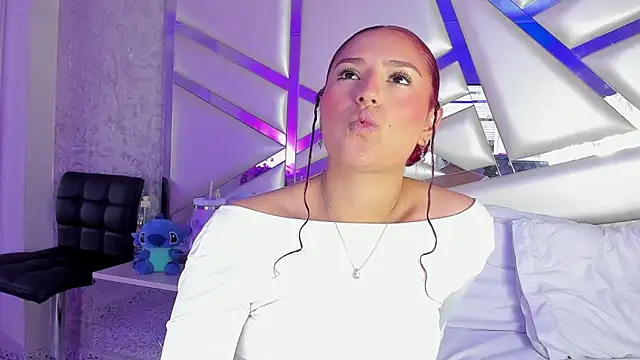 Miia002 online show from September 19, 2025, 3:43 am