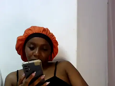 Snapshot of Sexxybella27 chatting on March 2, 2025, 10:23 pm Sexxybella27 online show from March 2, 2025, 10:23 pm