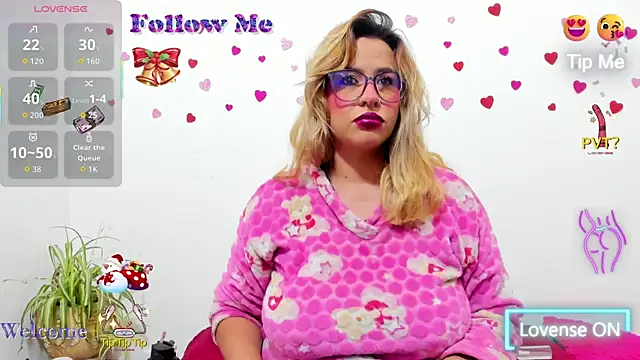 Snapshot of hazel_34 chatting on November 25, 2025, 8:36 am hazel 34 online show from November 25, 2025, 8:36 am