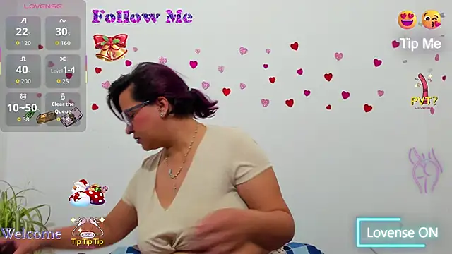 Snapshot of hazel_34 chatting on December 4, 2025, 8:46 am hazel 34 online show from December 4, 2025, 8:46 am