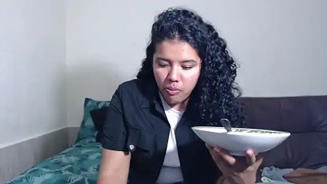 agata 22 online show from April 11, 2026, 4:53 am