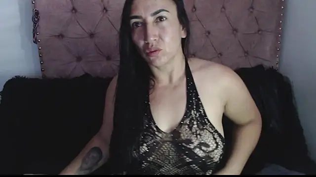 missbella1 online show from April 7, 2026, 8:32 pm